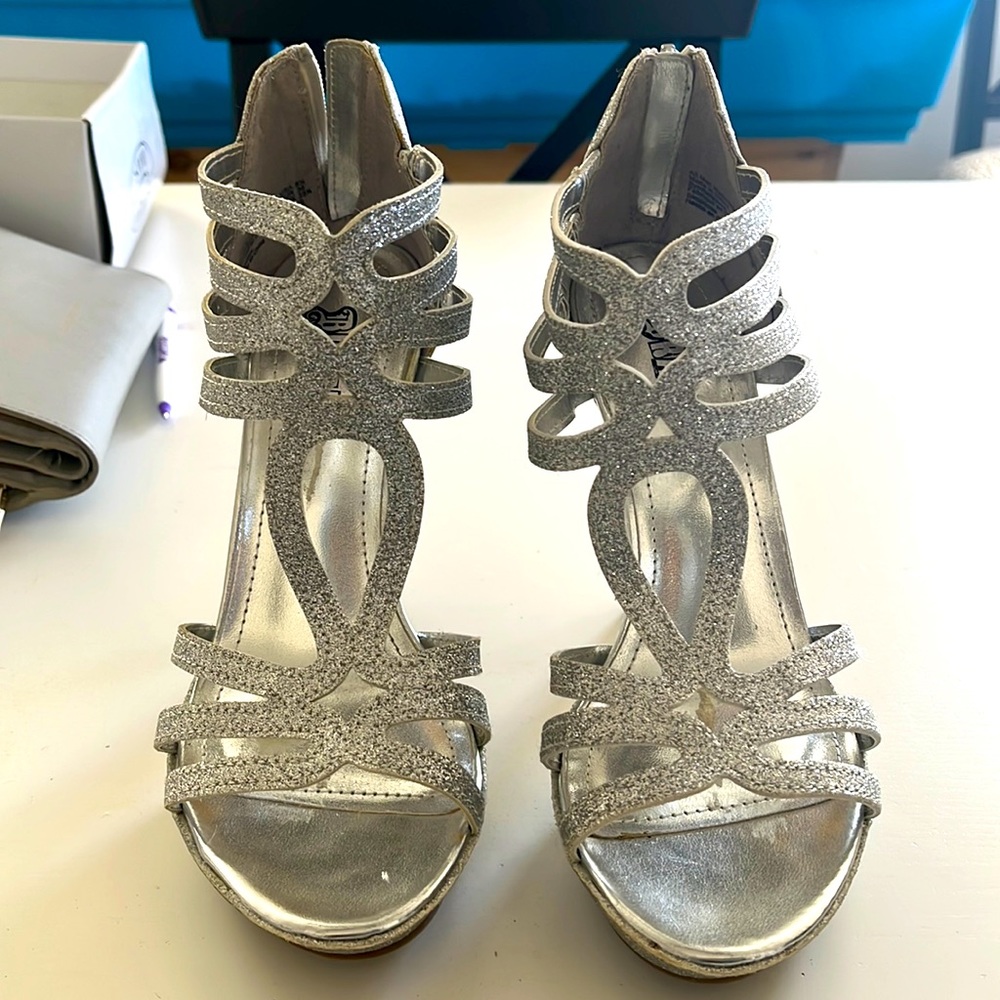 Silver formal party sandals
